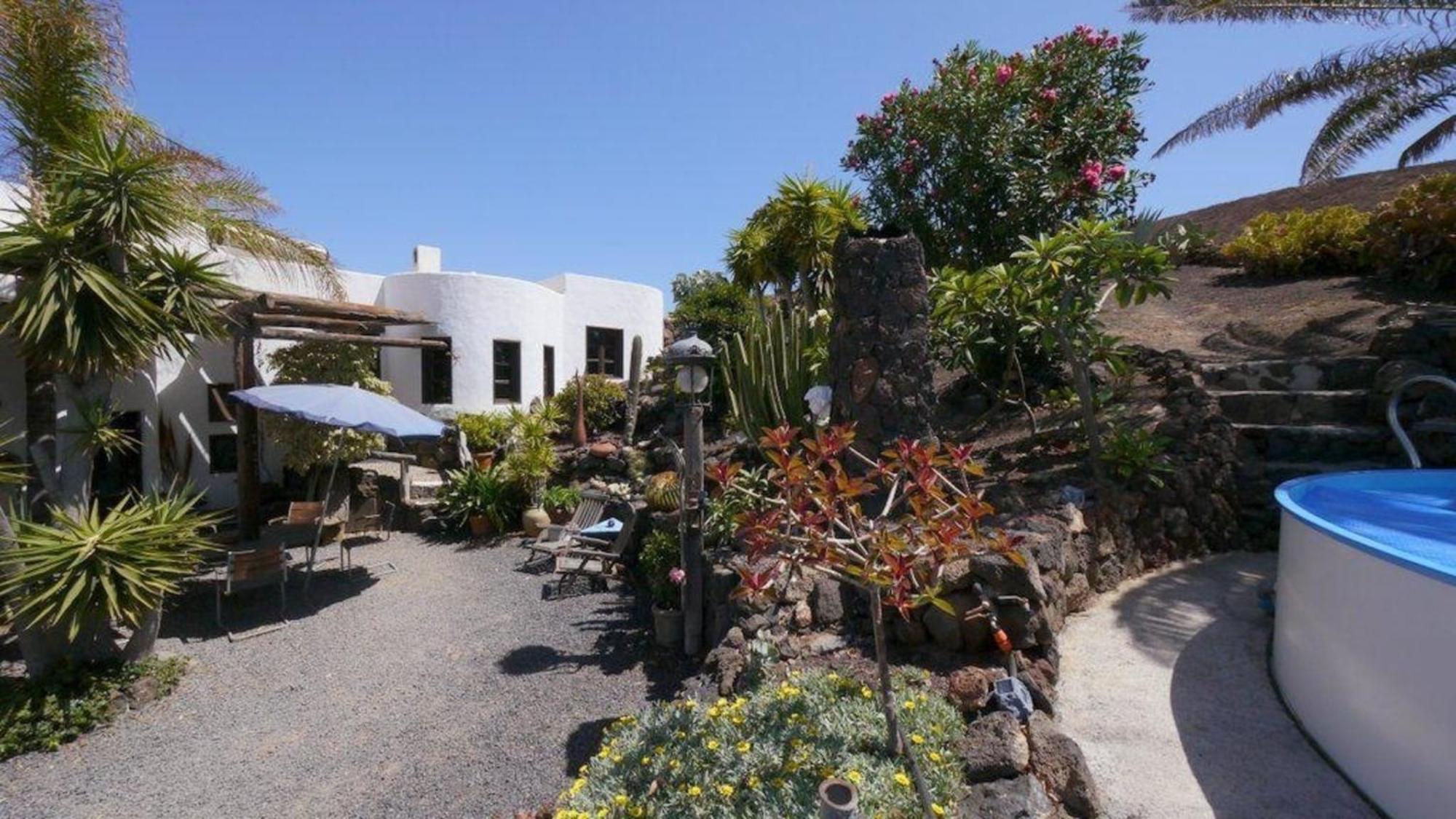 Ferienhaus In Guatiza Mit Gemeinsamem Pool Exterior photo